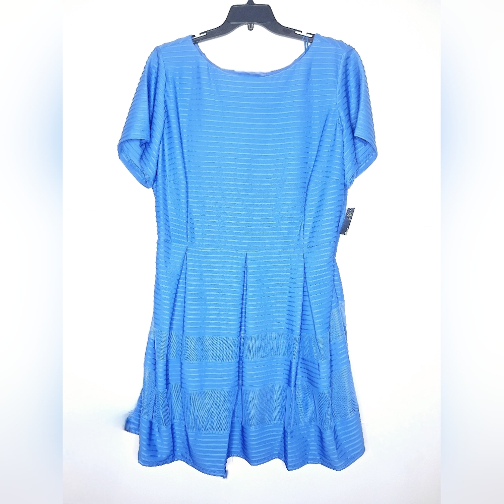 NWT Taylor Dress "The Happy Blues" Plus-size sheer panel midi dress.